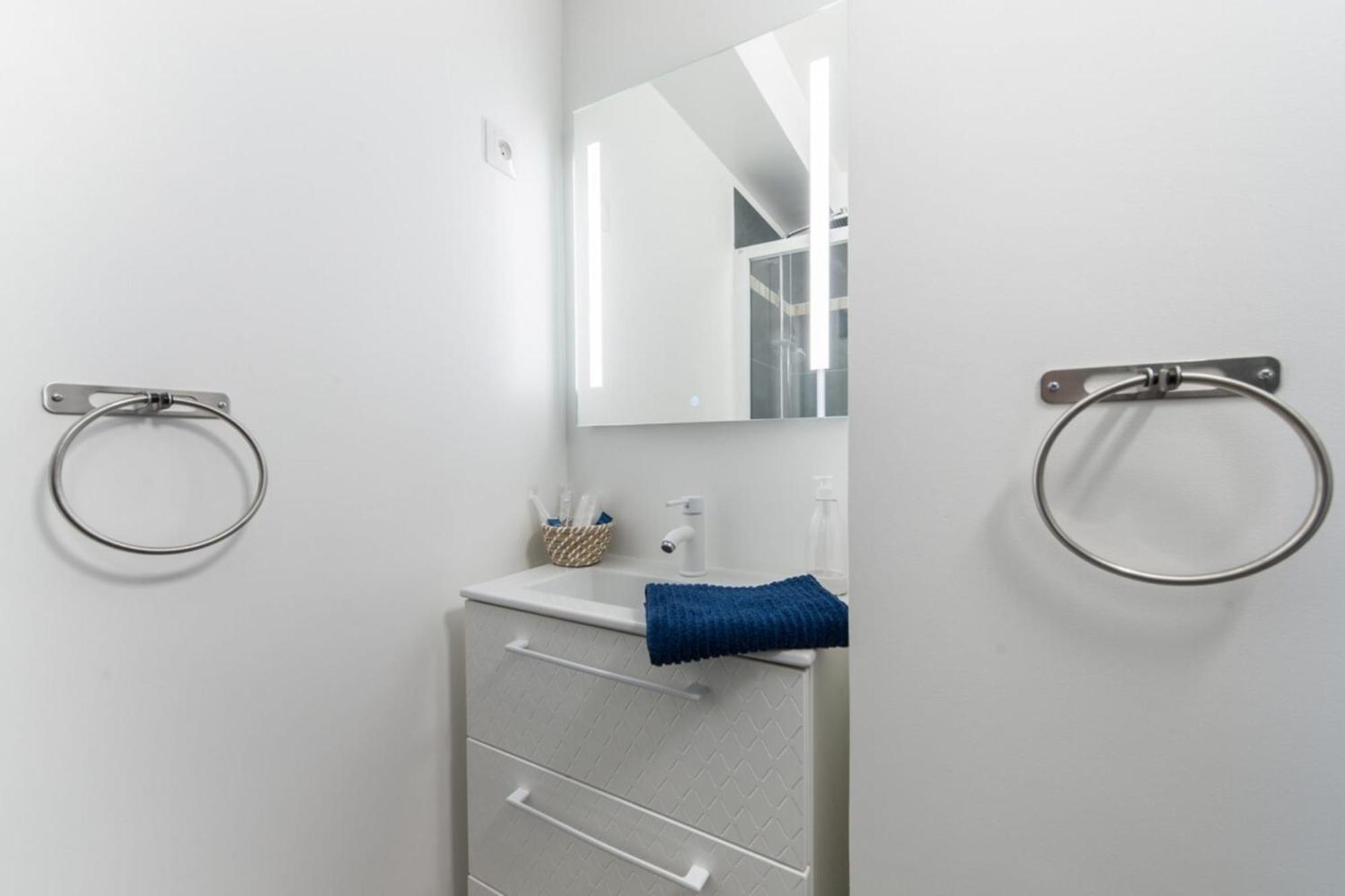 Cosy La Baie Des Anges - Plage La Ciotat - Classe 3 Etoiles Apartment Exterior photo