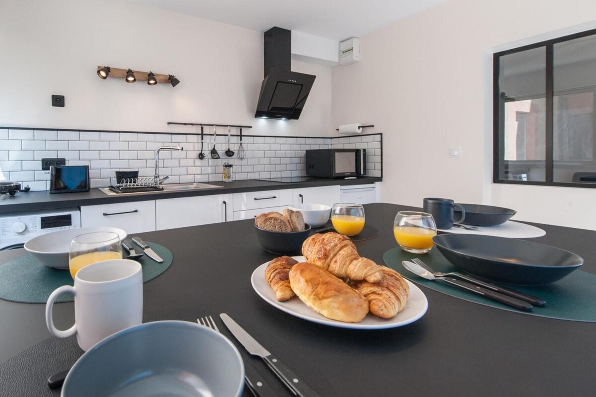 Cosy La Baie Des Anges - Plage La Ciotat - Classe 3 Etoiles Apartment Exterior photo